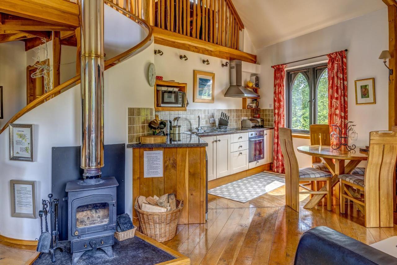 Вилла Kinlochlaich Tree House Appin Экстерьер фото